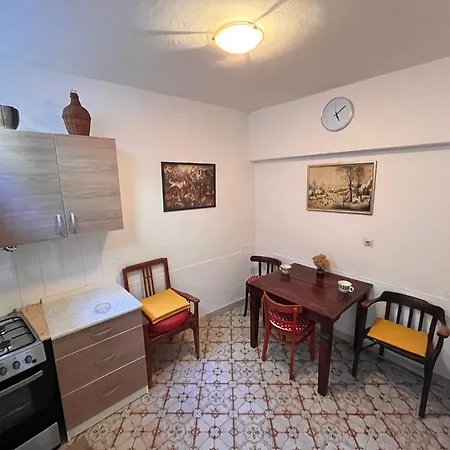 Appartement House Nenolino *
